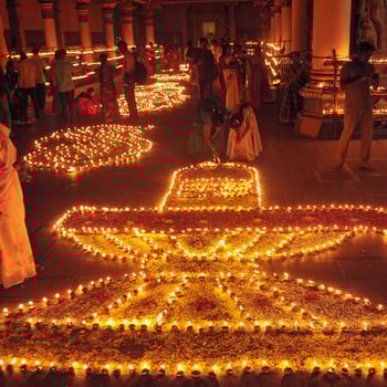 லட்ச தீப வழிபாடு