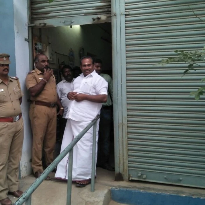 சண்முகநாதன்