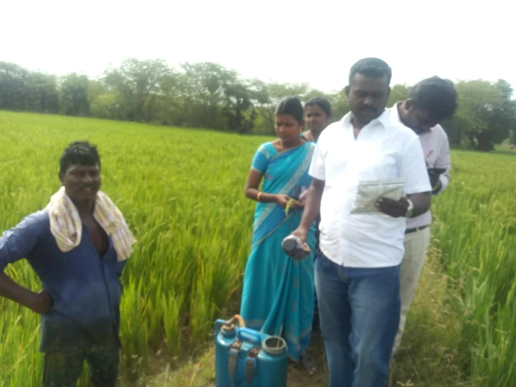 வேளாண் அதிகாரிகள்