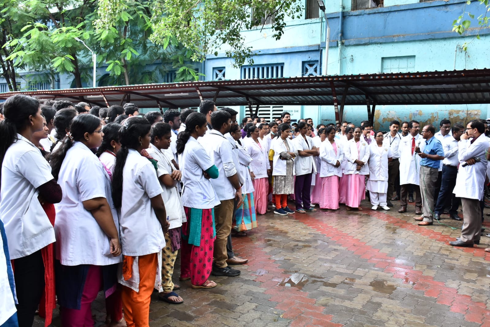 டாக்டர் போராட்டம்