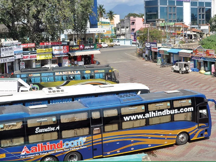 ஆம்னி பேருந்து வணிகம்... வெளிப்படையாக நடக்கும் நாடகமா?