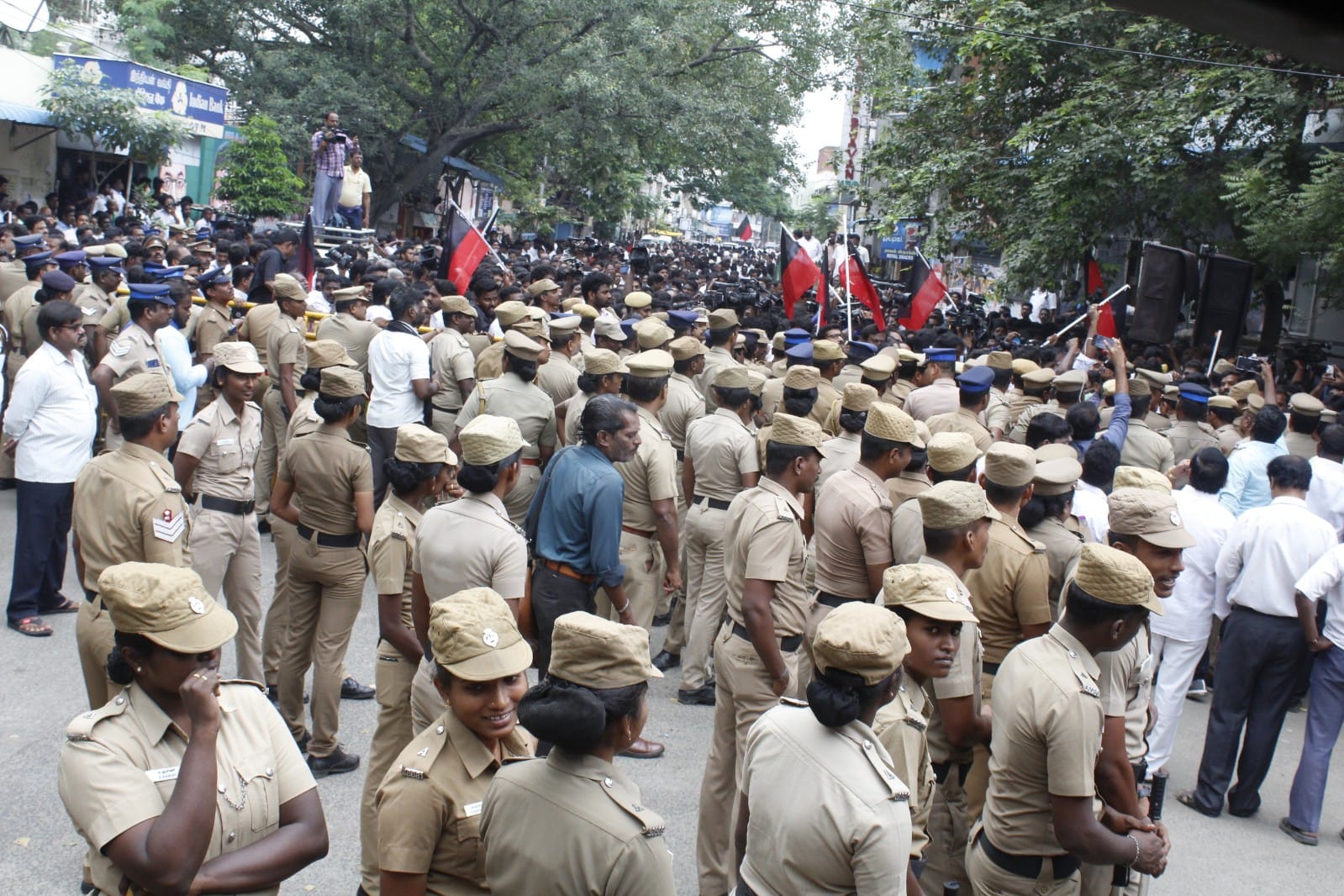 போராட்டம்