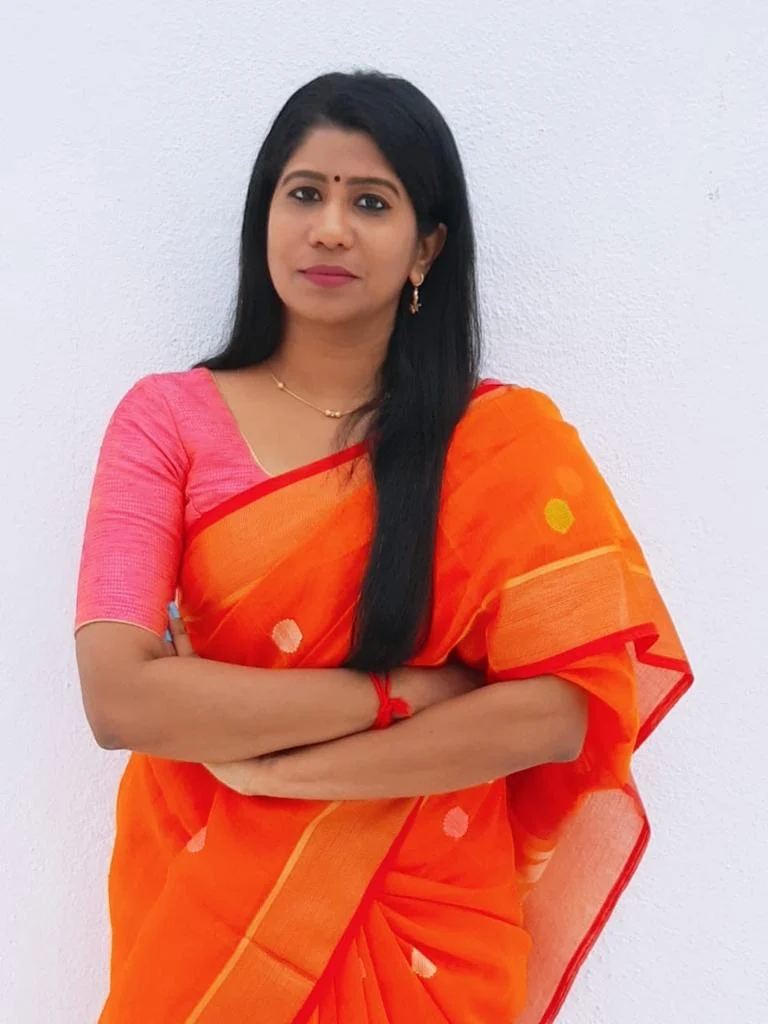 திவ்யா ஸ்வப்னா, சமூகச் செயற்பாட்டாளர்