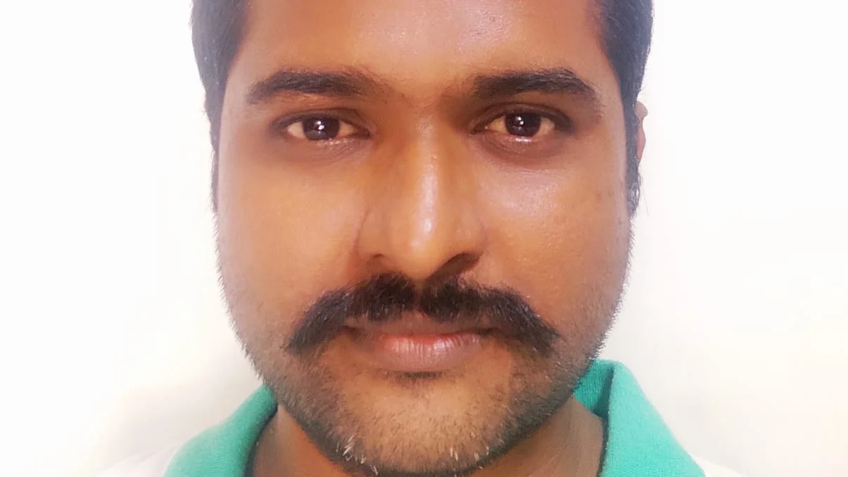 வருத்தப்படாத வாக்காளர் சங்கத் தலைவர் விஜயகுமார்