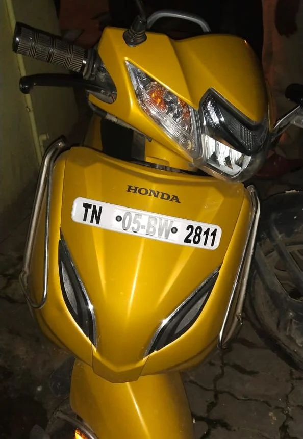 ரேவதியின் பைக்