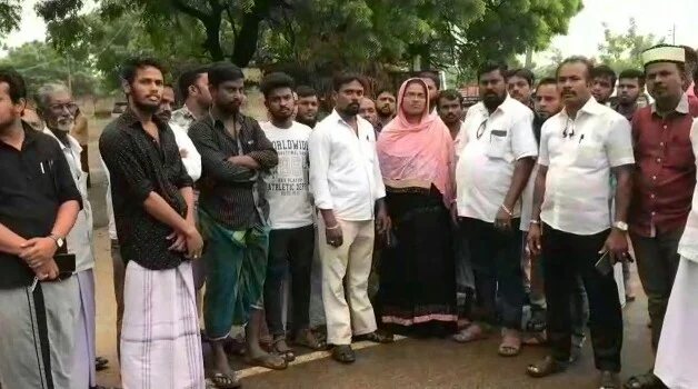 மனு அளித்த உறவினர்கள்