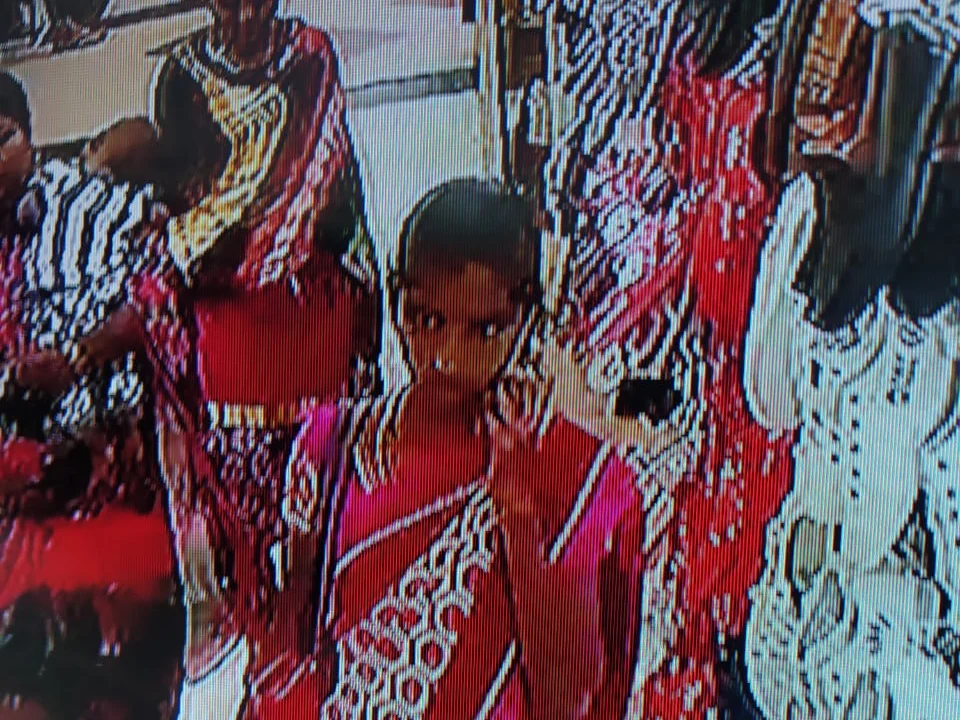 `ஆண் குழந்தை ஆசை; கர்ப்பிணி நாடகம்!' -மெரினாவில் பலூன் வியாபாரி குடும்பத்தைப் பதறவைத்த இளம்பெண்