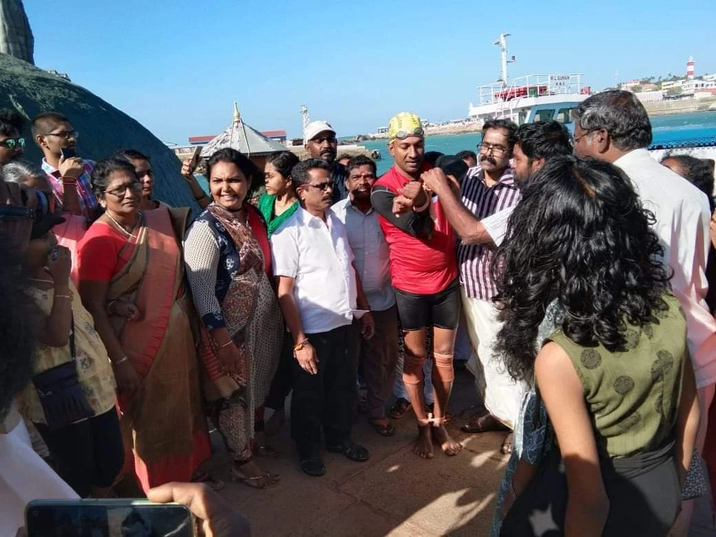 கட்டுகள் அவிழ்க்கப்படுகின்றன