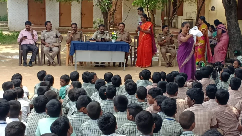 அரசுப்பள்ளி தத்தெடுப்பு விழா