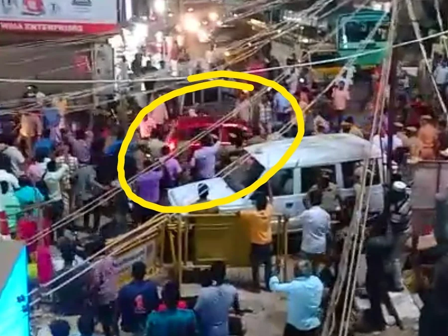 `டிரைவர் வேகமாக காரை ஓட்டியதால் பிழைத்தோம்!' - கம்பம் சம்பவத்தை விவரிக்கும் பா.ஜ.க நிர்வாகி