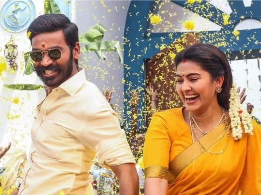 `நமக்கு எது நல்லதுங்கறது நம்ம மண்ணுக்குதான் தெரியும்!' பொங்கலுக்கு வரும் தனுஷின் 'பட்டாஸ்' டிரெய்லர்