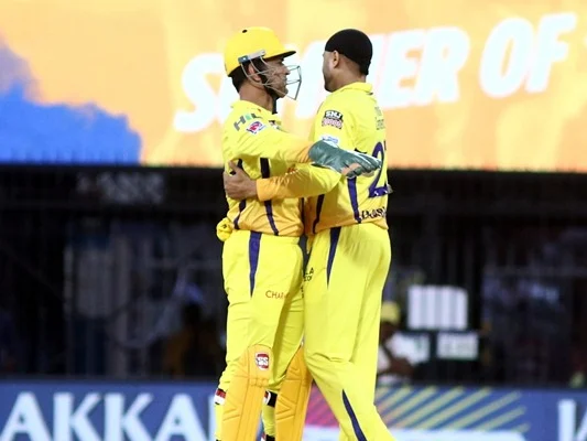 `இனி ஒருபோதும் விளையாட மாட்டார்!'- தோனி குறித்து ஹர்பஜன் சொன்னது என்ன?