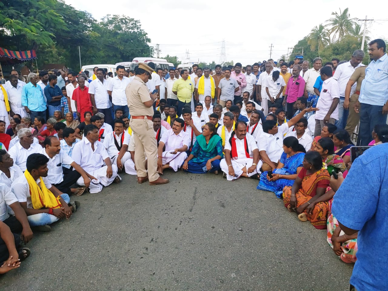 ஜோதிமணி போராட்டம்