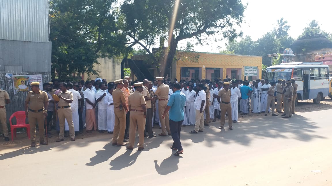 தேர்தல் தி.மு.க. வினர்.