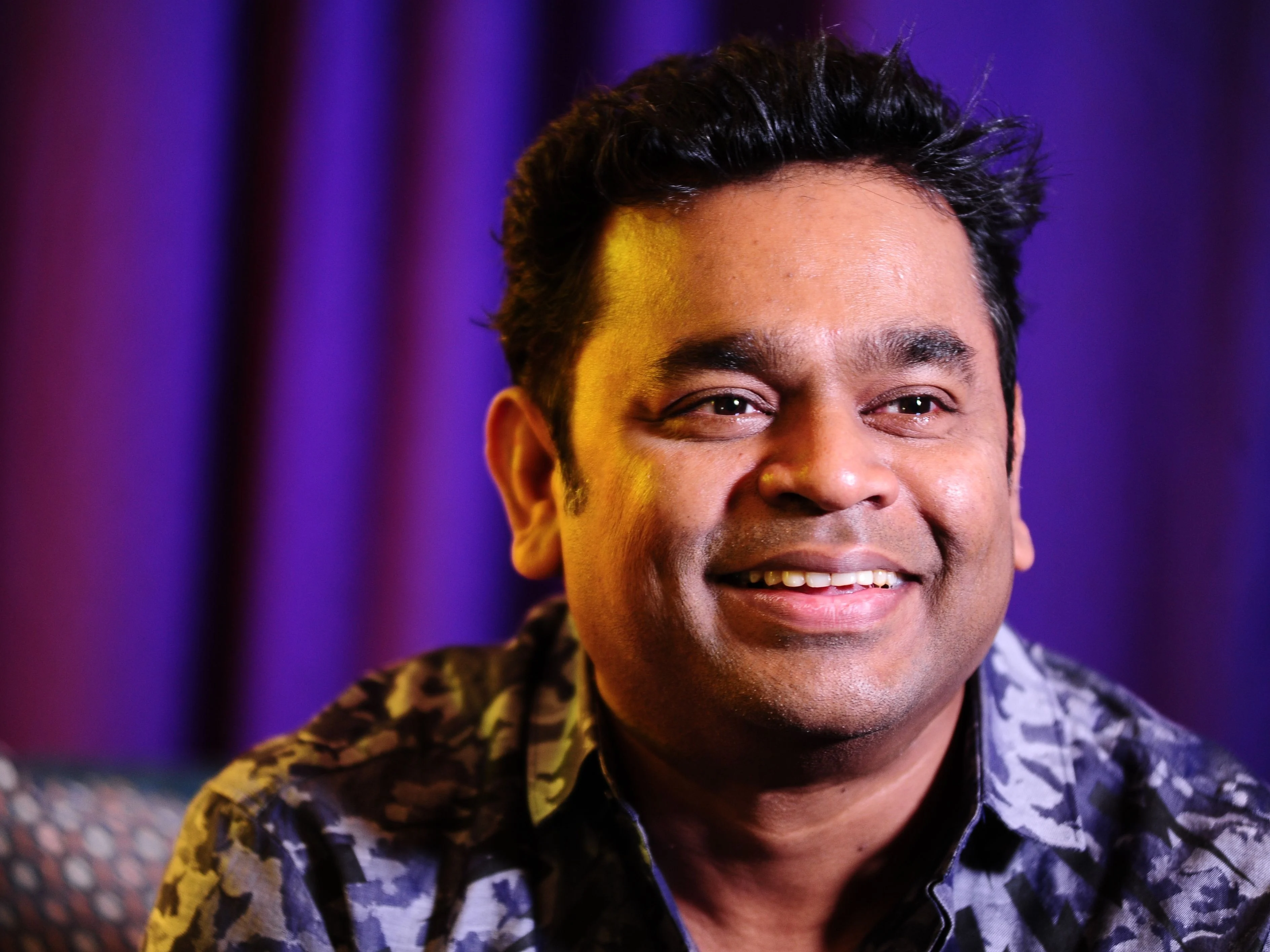 முதல் சம்பளம், ரஹ்மான் ஸ்ட்ரீட், ஒபாமாவின் வாழ்த்து! - ரஹ்மான் பற்றிய 15 சுவாரஸ்யங்கள்! #HBDRahman