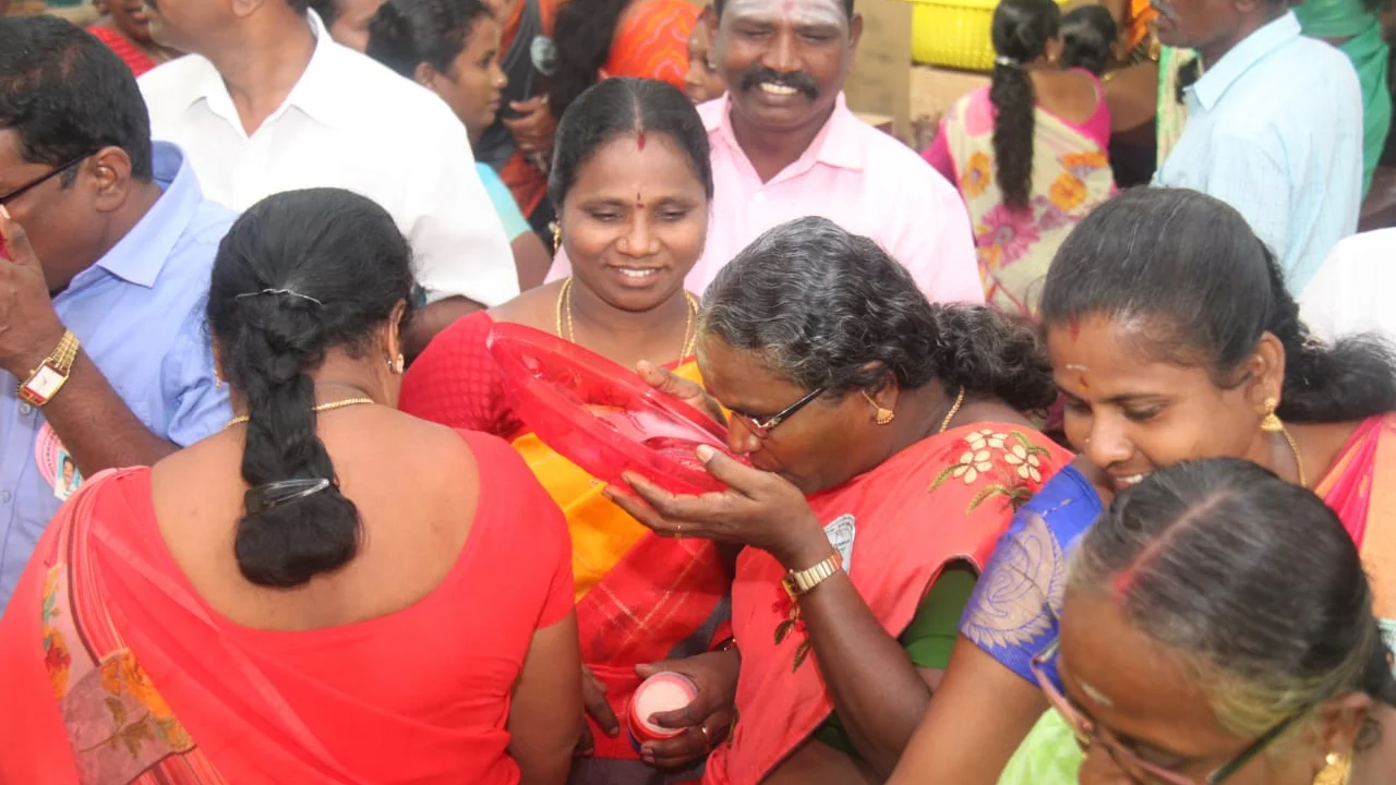 தஞ்சை வாக்கு எண்ணும் மையம்