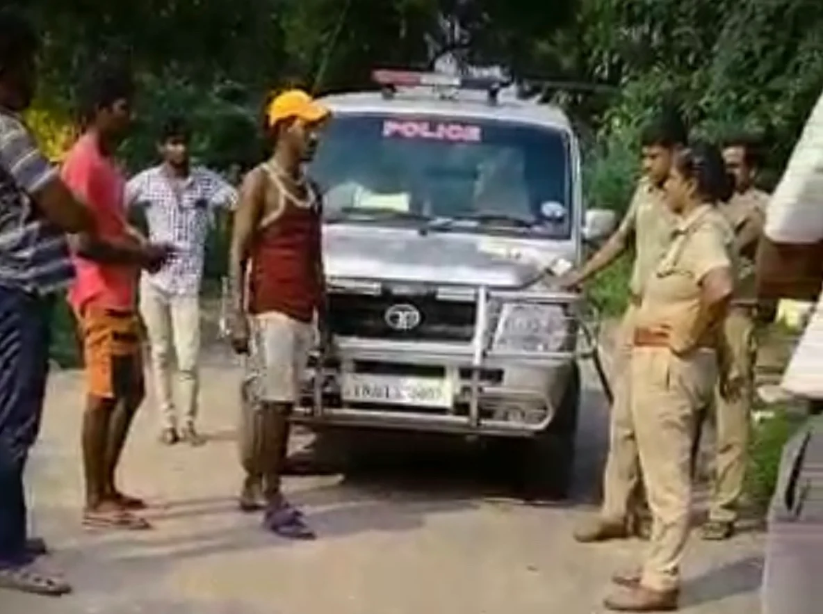 கஞ்சா மணி கும்பலிடம் விசாரனை மேற்கொள்ளும் இன்ஸ்பெக்டர் மீனாள்
