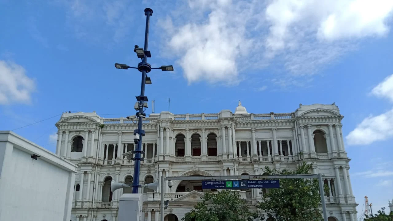 ஸ்மார்ட் மின்கம்பம்