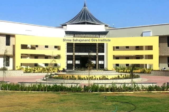 கல்லூரி