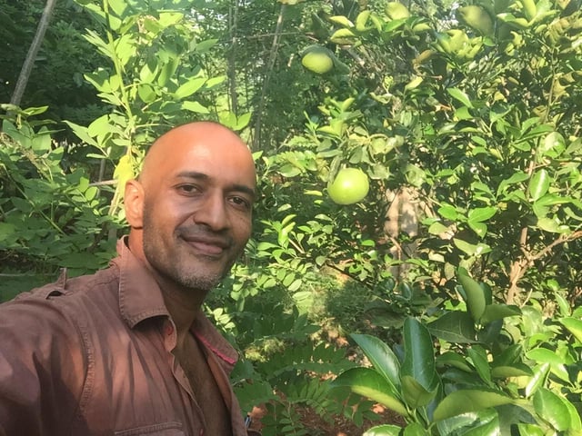 தோட்டத்தில் கிஷோர்